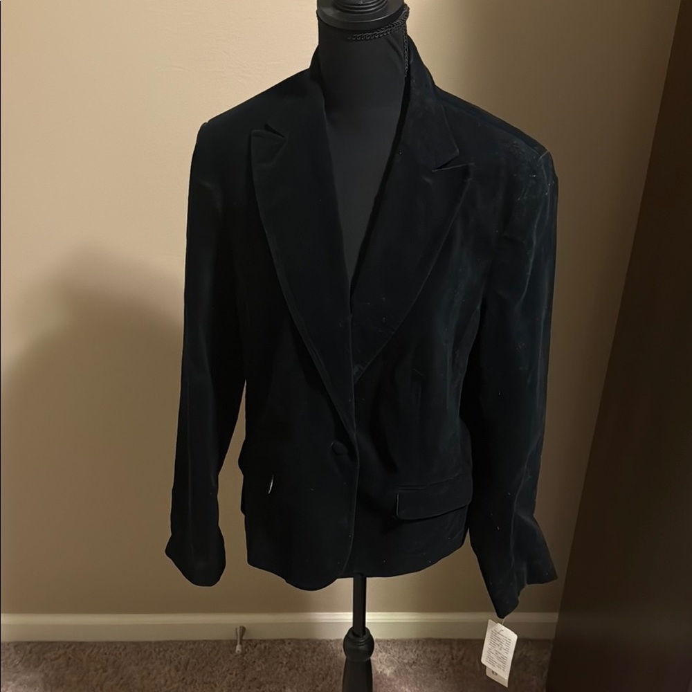 NWT Vintage Black Jones New York Elegant Women's Blazer